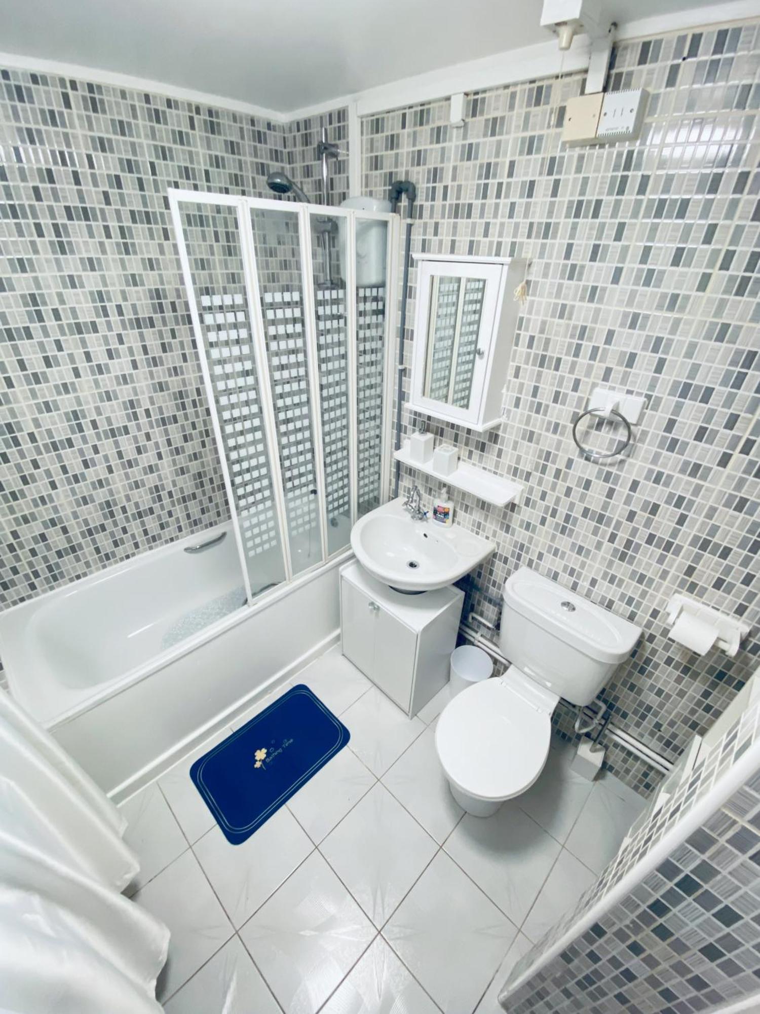 2 Bedroom Flat, Dalston Junction, ロンドン エクステリア 写真